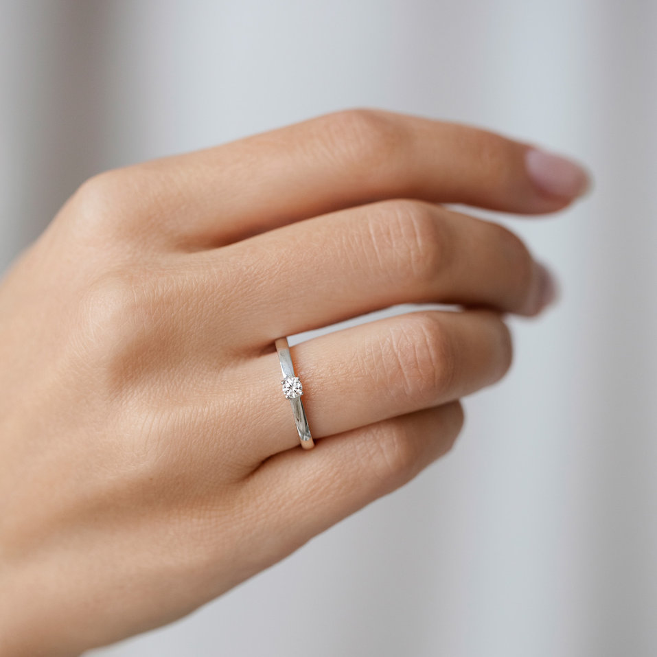 Diamond ring Spark of Love