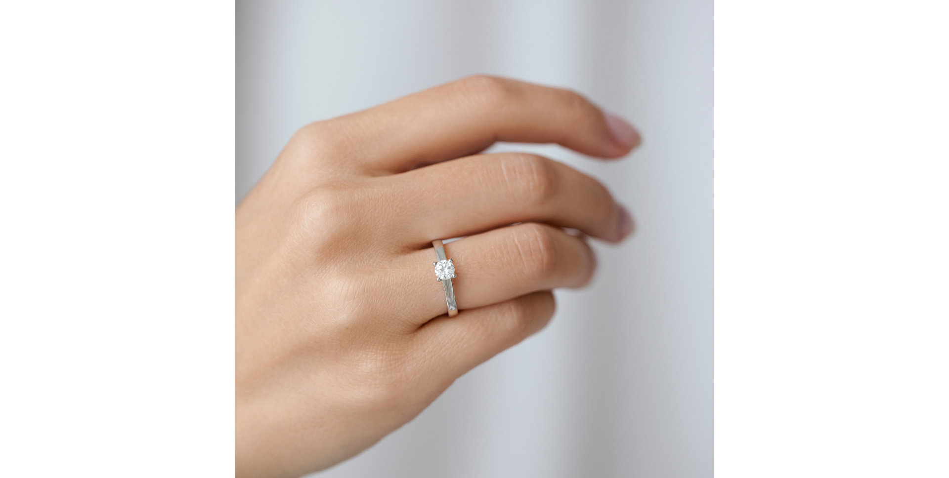 Diamond ring Spark of Love