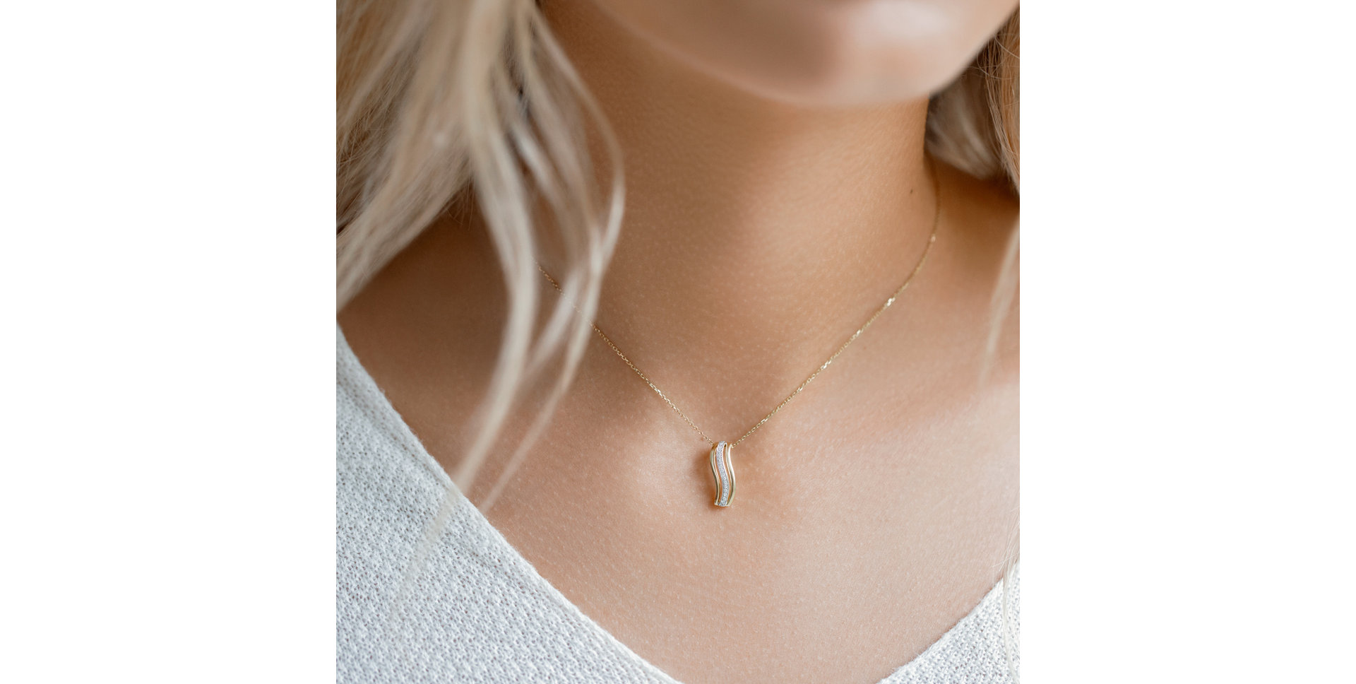 Diamond pendant Midnight Sea