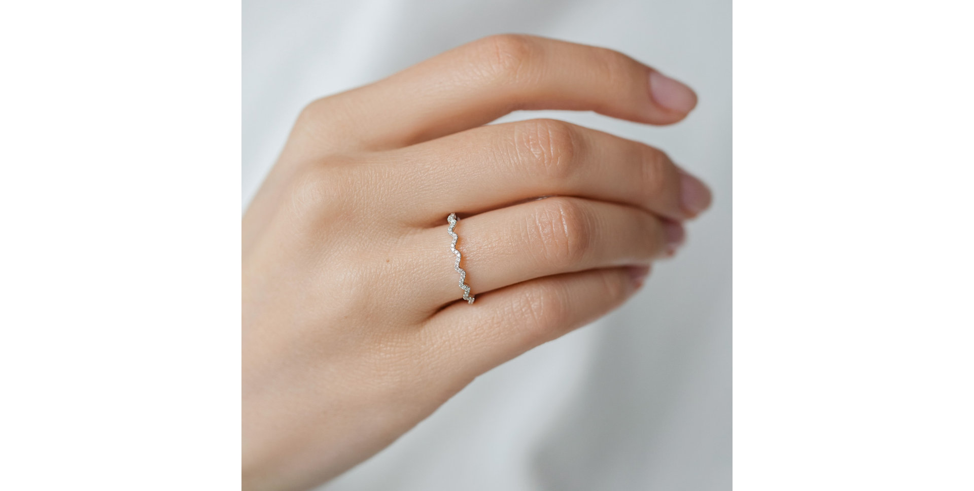 Diamond ring Sparkling Waves