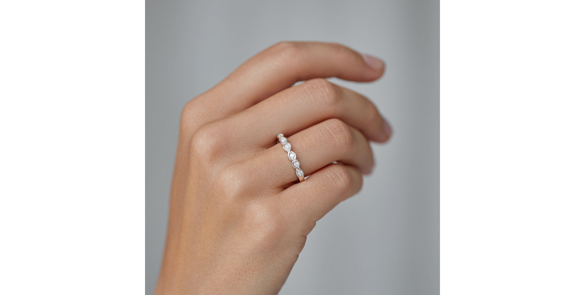 Diamond ring Infinite Spark