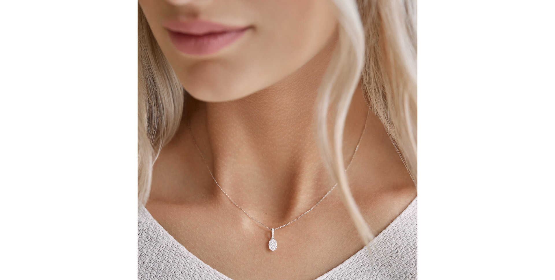 Diamond pendant Frozen Charm