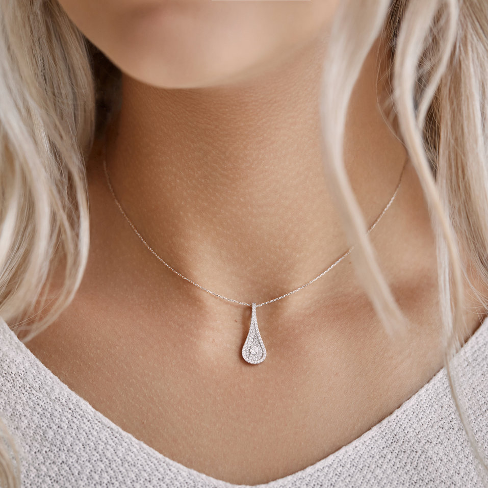 Diamond pendant Classy Drop