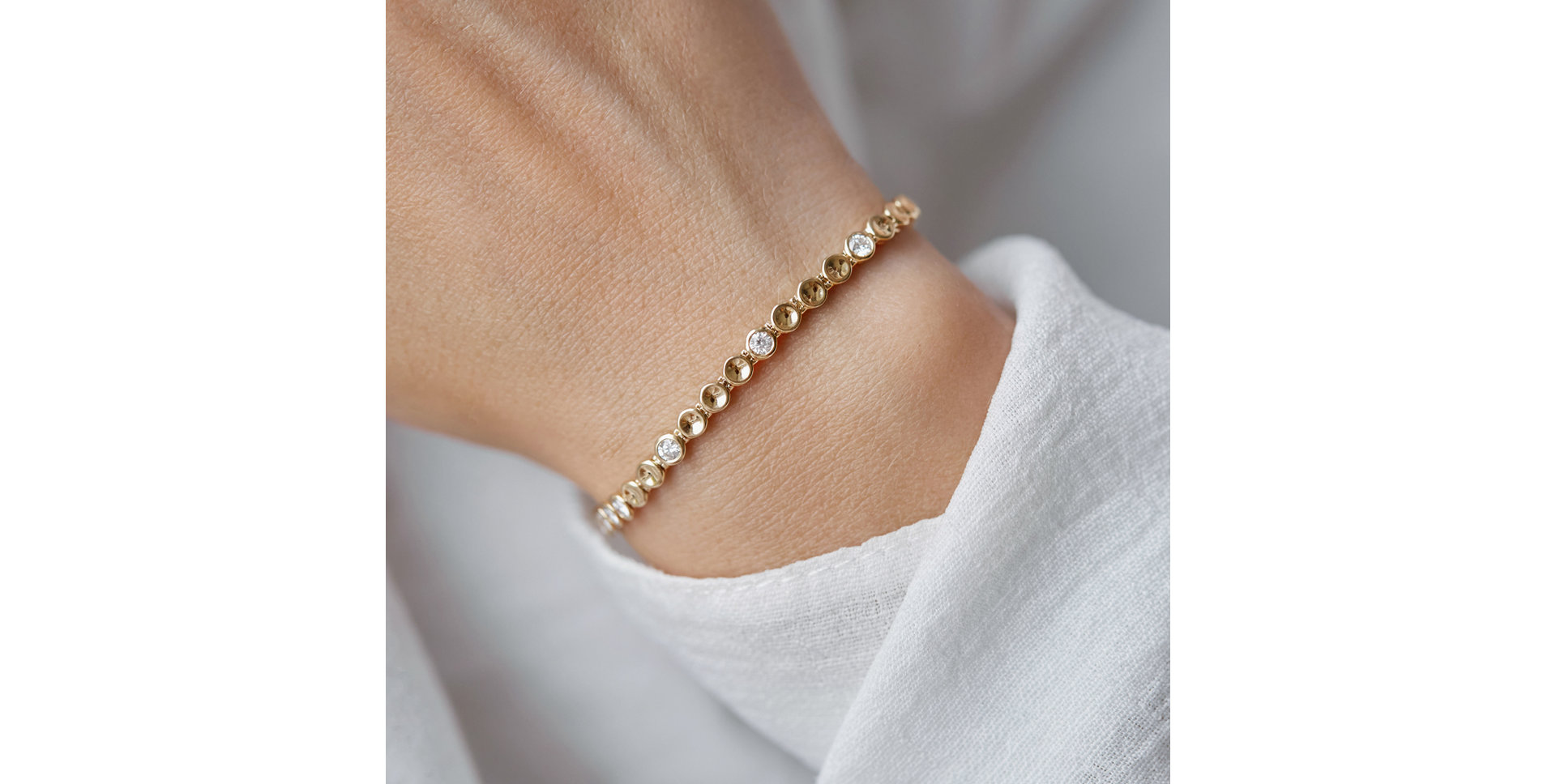 Bracelet with brown diamonds Essential Brilliance
