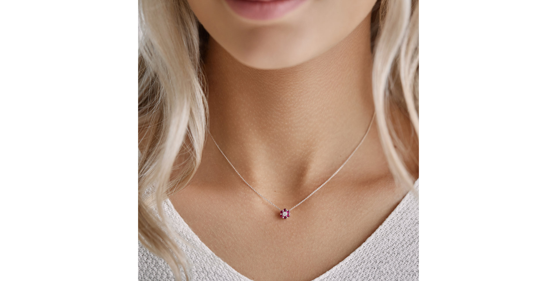 Diamond necklace with Emerald Shiny Constellation