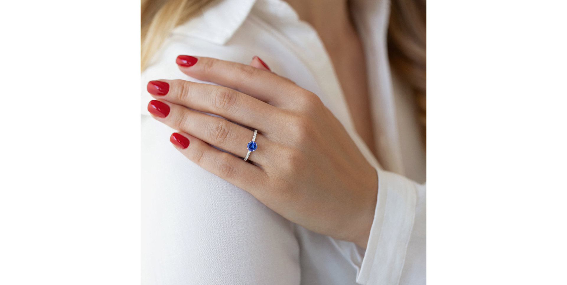 Diamond ring with Tanzanite Deep Down