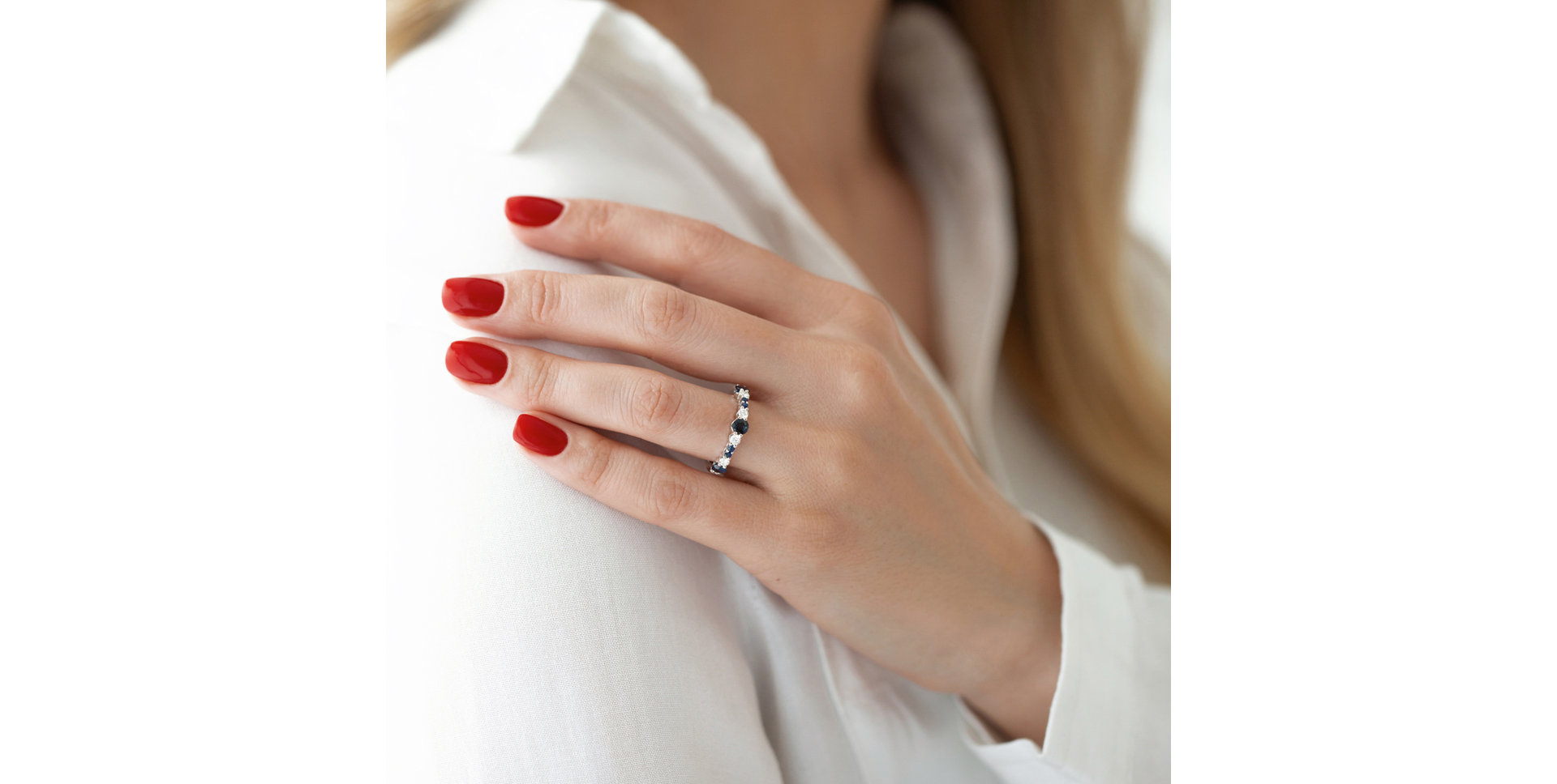 Diamond ring with Ruby Maddalena