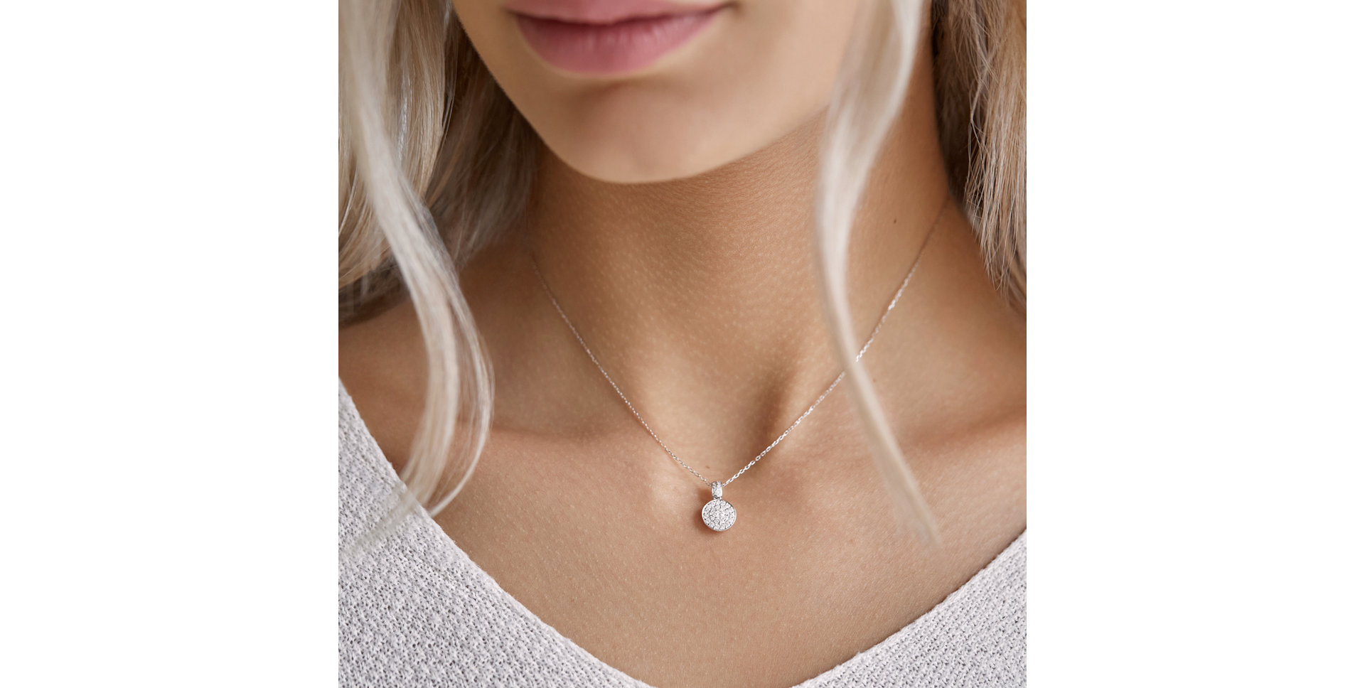 Diamond pendant Harmonic Moment