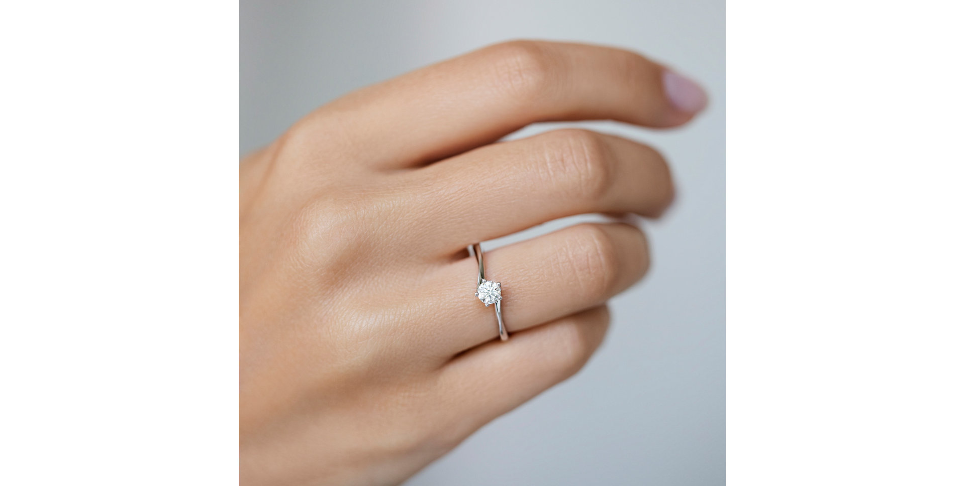 Diamond ring Vivid Love