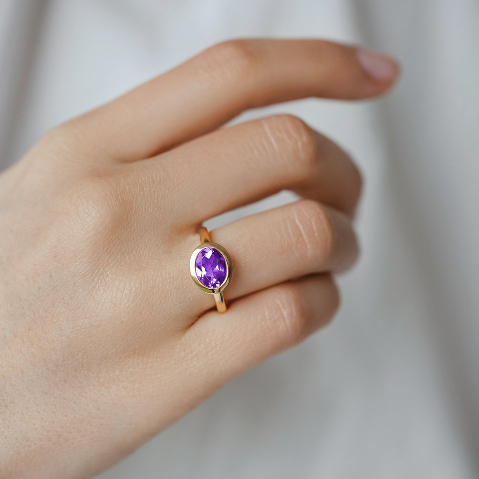 Ring with Topaz London Bonbon