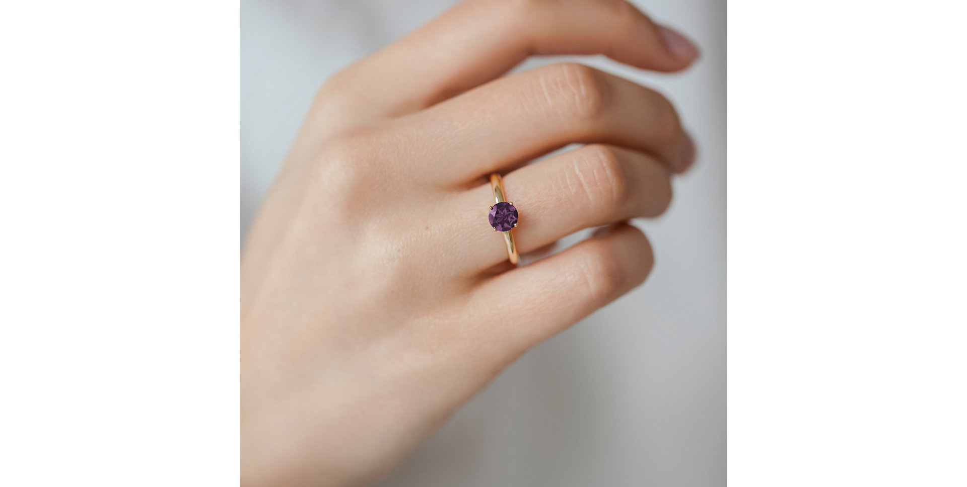 Ring with Rhodolite Bonbon