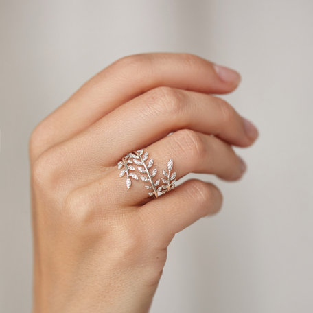 Diamond ring Luxury Leaves