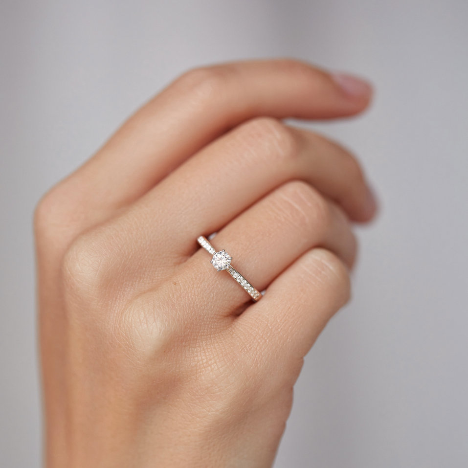 Diamond ring Midnight Romance