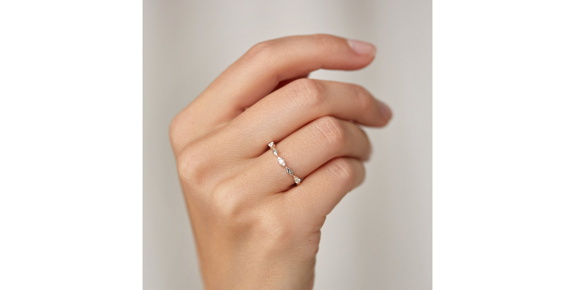 Diamond ring Star Attraction