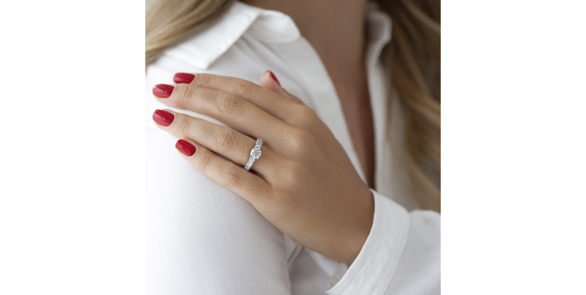 Diamond ring Elliott