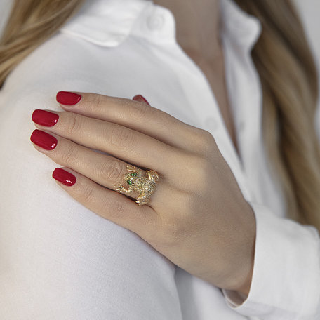 Ring with yellow diamonds and Garnet Wild Nature