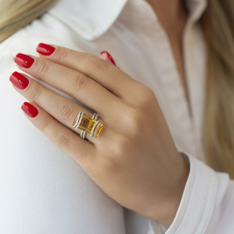 Ring with Citrine and diamonds Sunny Treasure