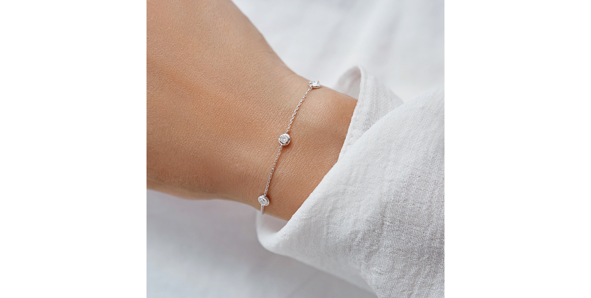 Bracelet with diamonds Sparkling Dot