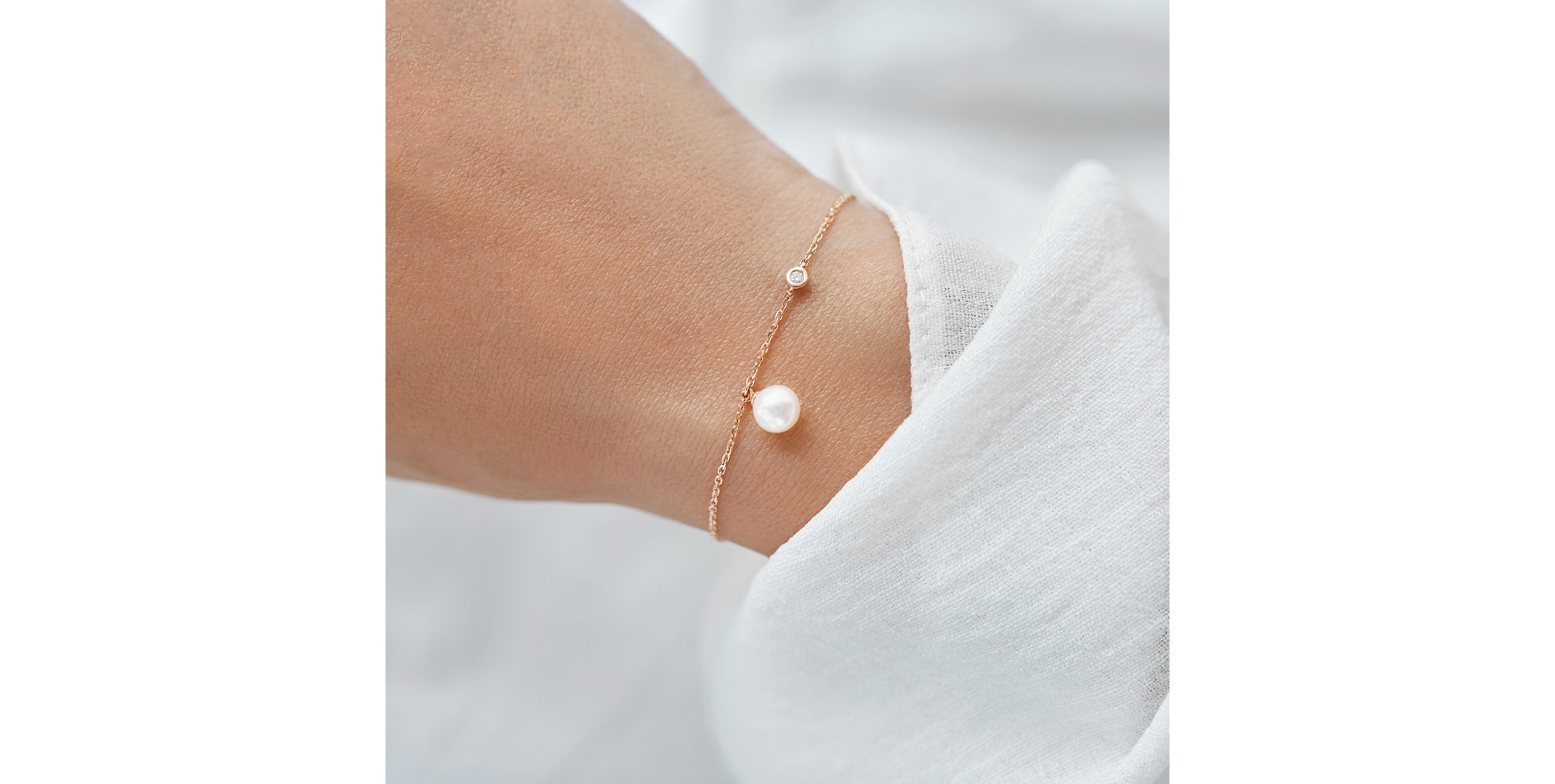 Diamond bracelet with pearl Lovely Lake