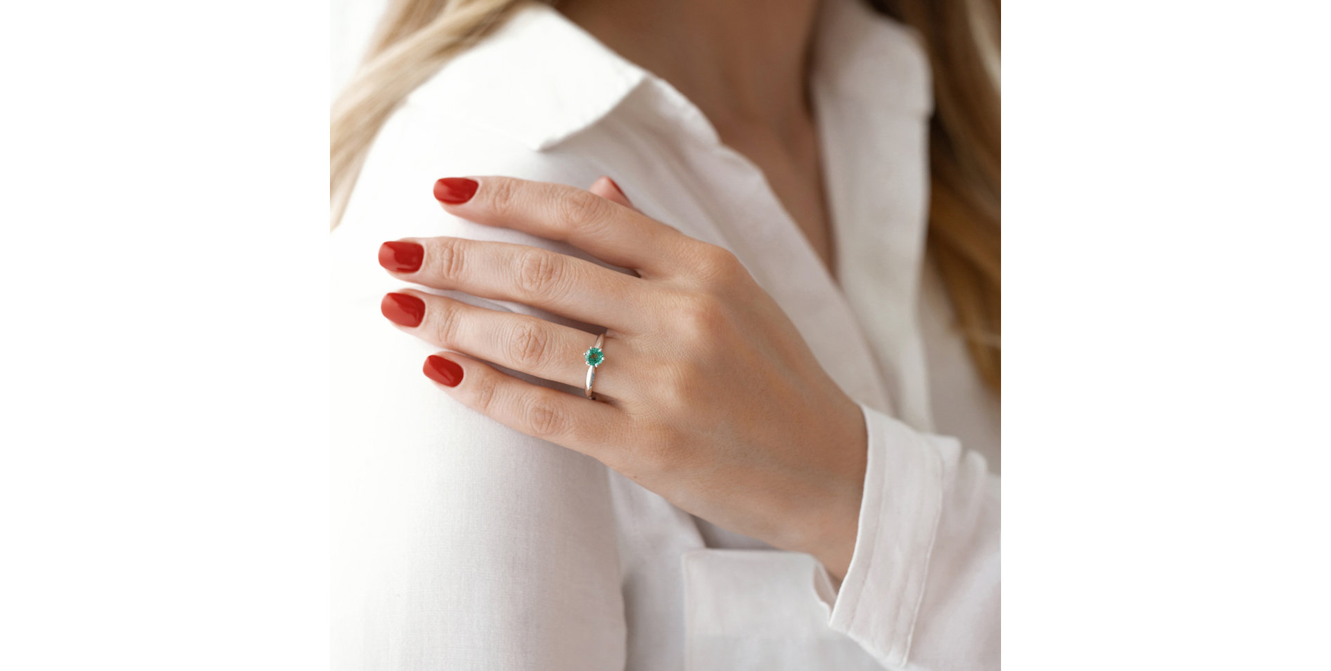 Ring with Emerald Eternal Joy