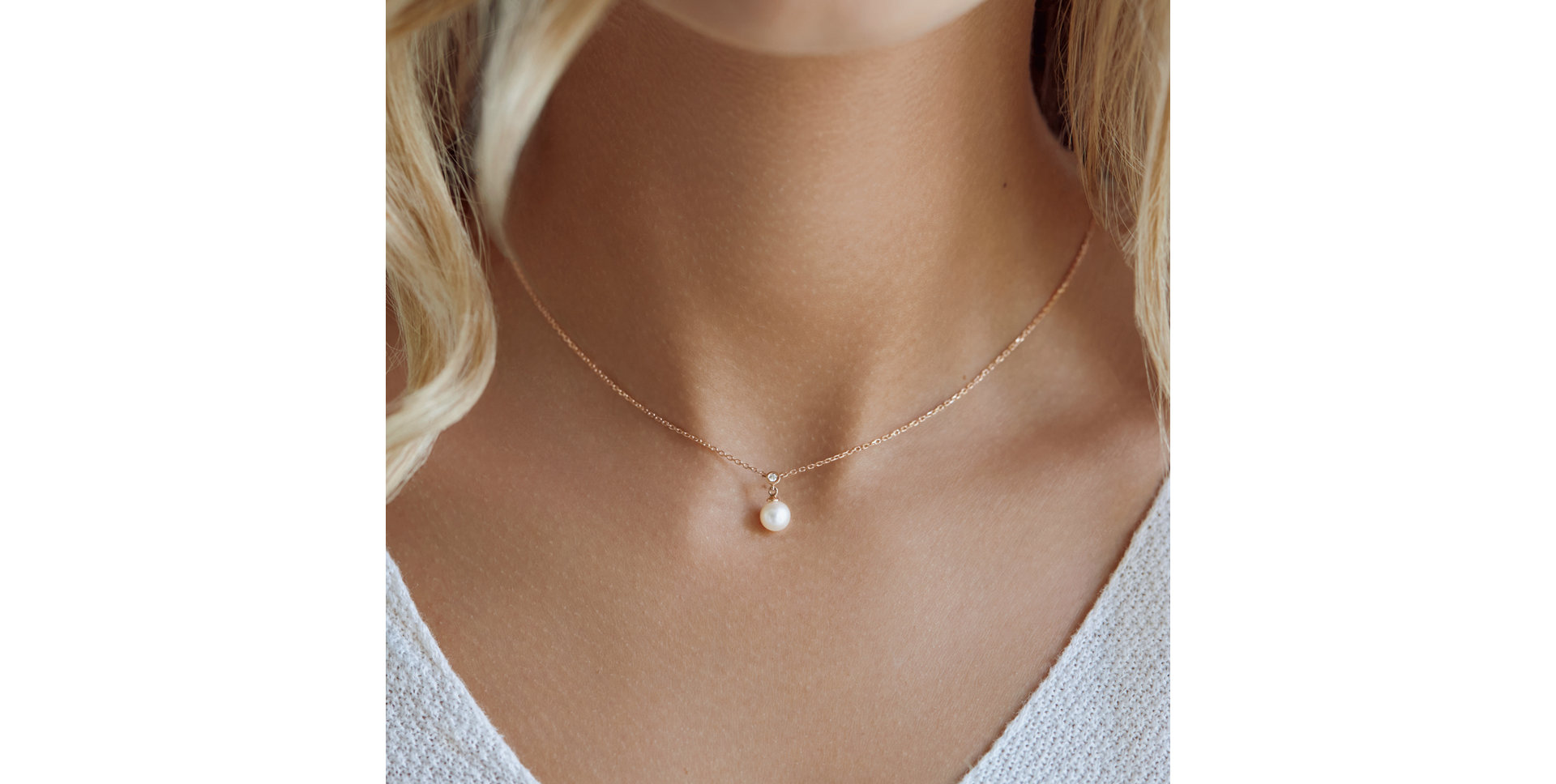 Diamond necklace with Fresh Water Pearl Historic Pearl