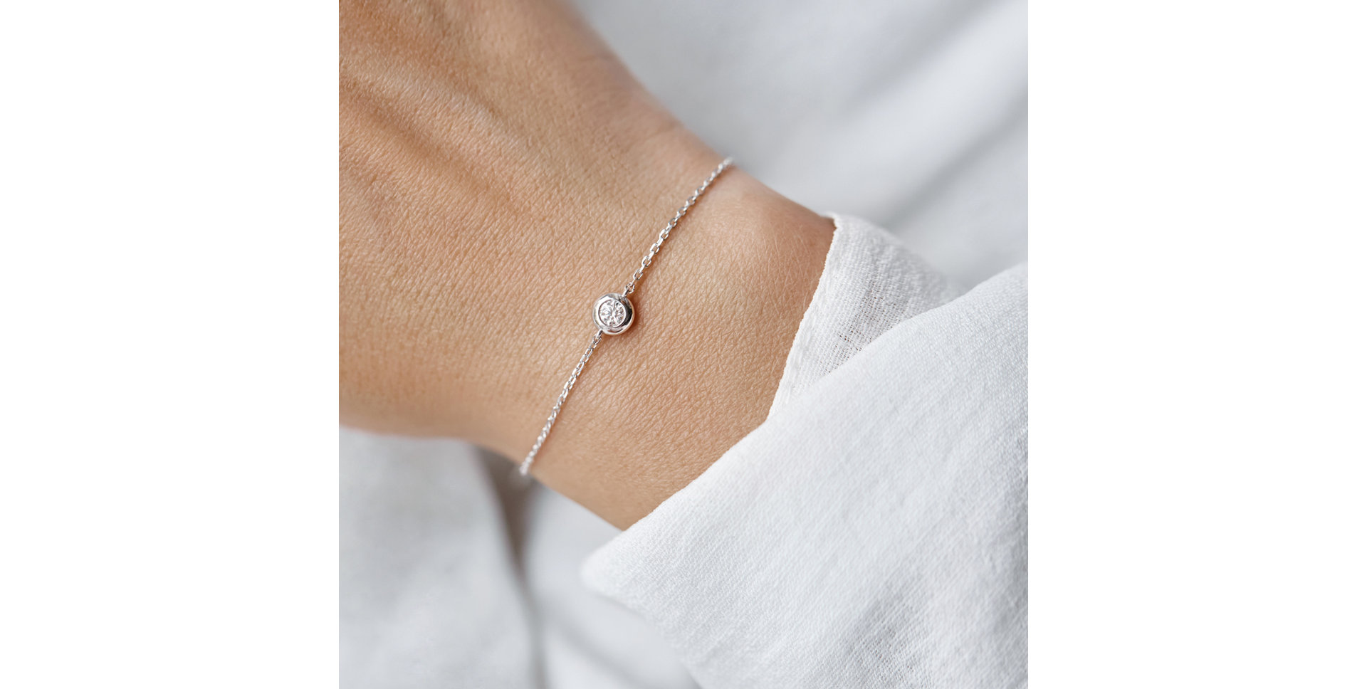 Bracelet with diamonds Sparkling Dot