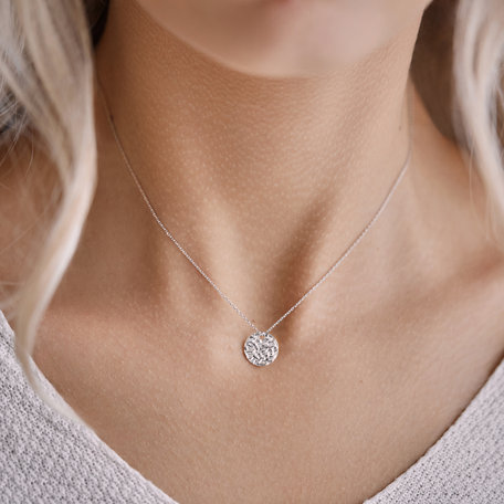 Necklace Gentle Medallion