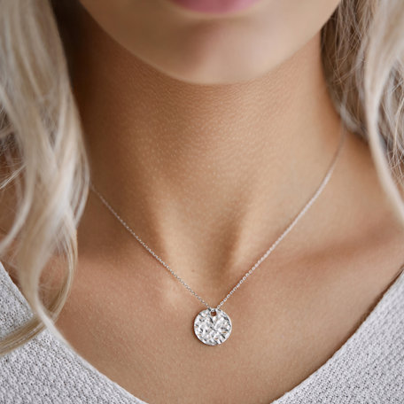 Necklace Gentle Medallion