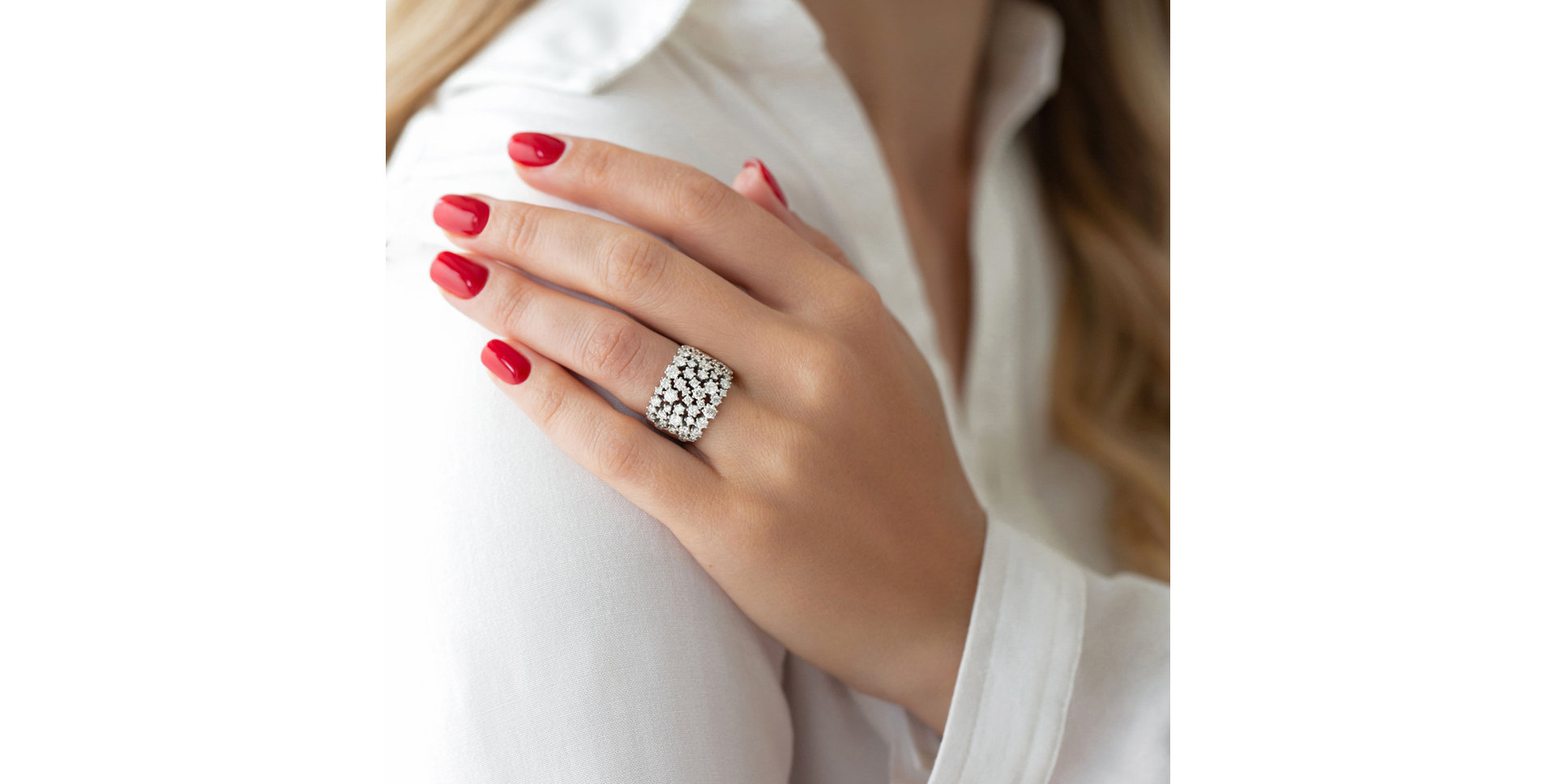 Diamond ring Diamond Dawn