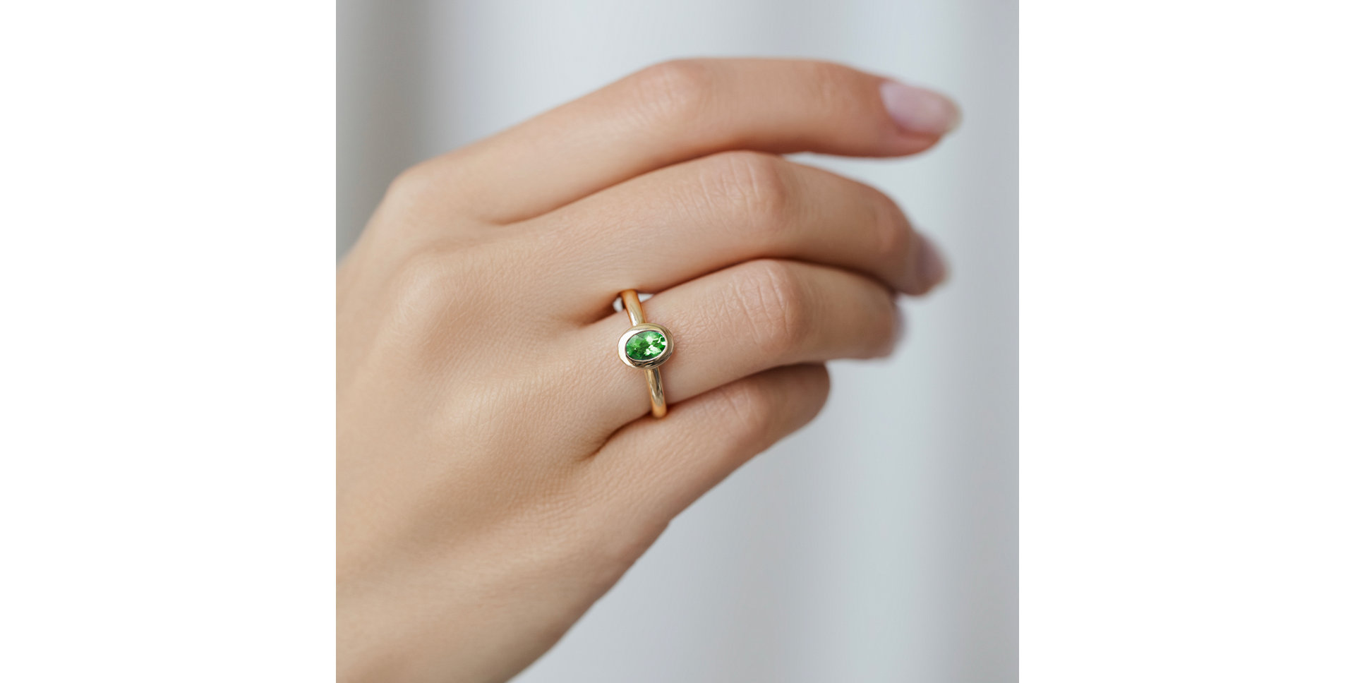 Ring with Amethyst Green Space Bonbon