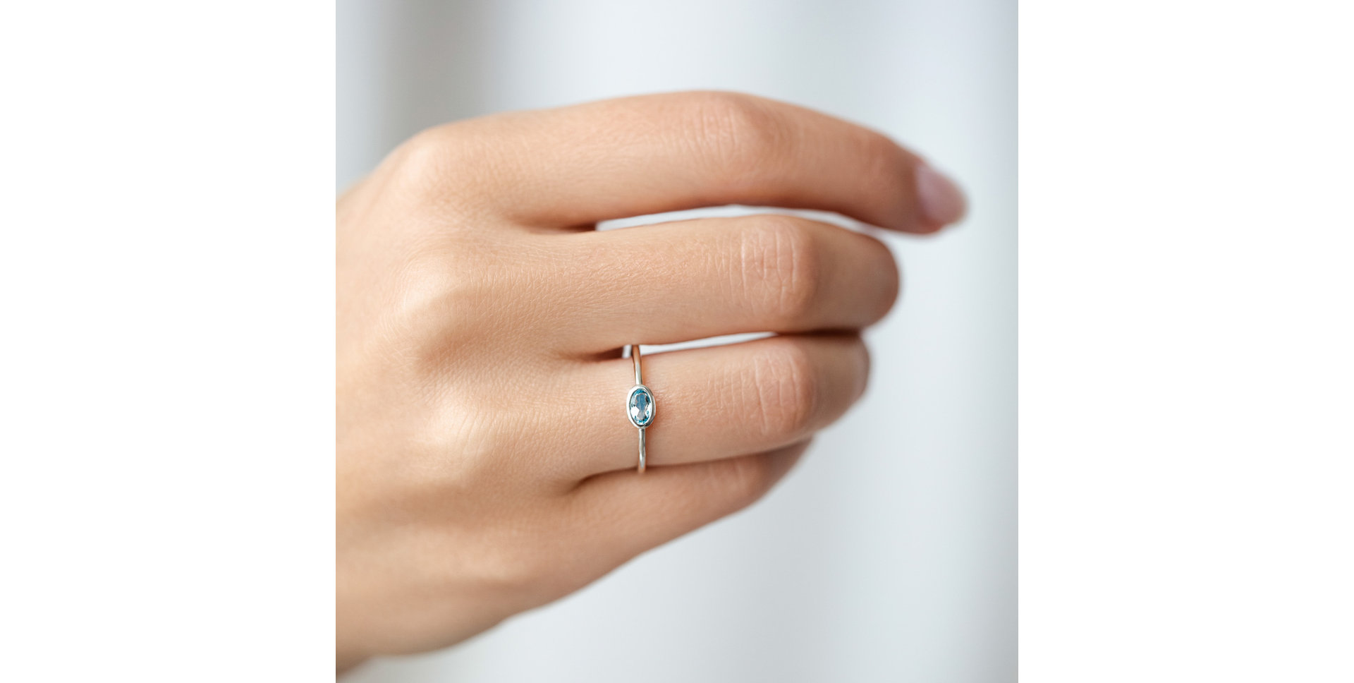 Ring with Tanzanite Space Bonbon