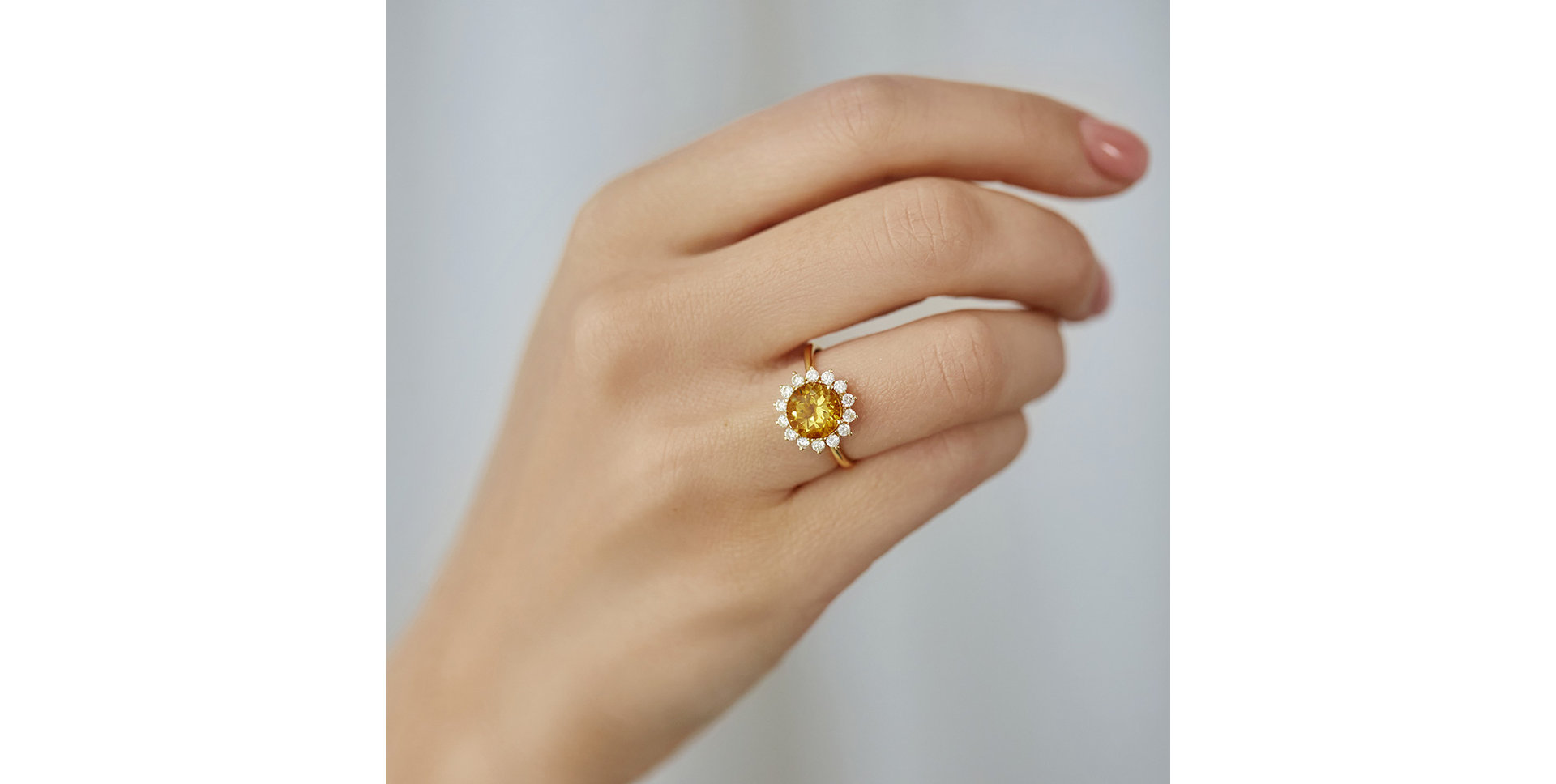 Diamond ring with Citrine Stellar Sun