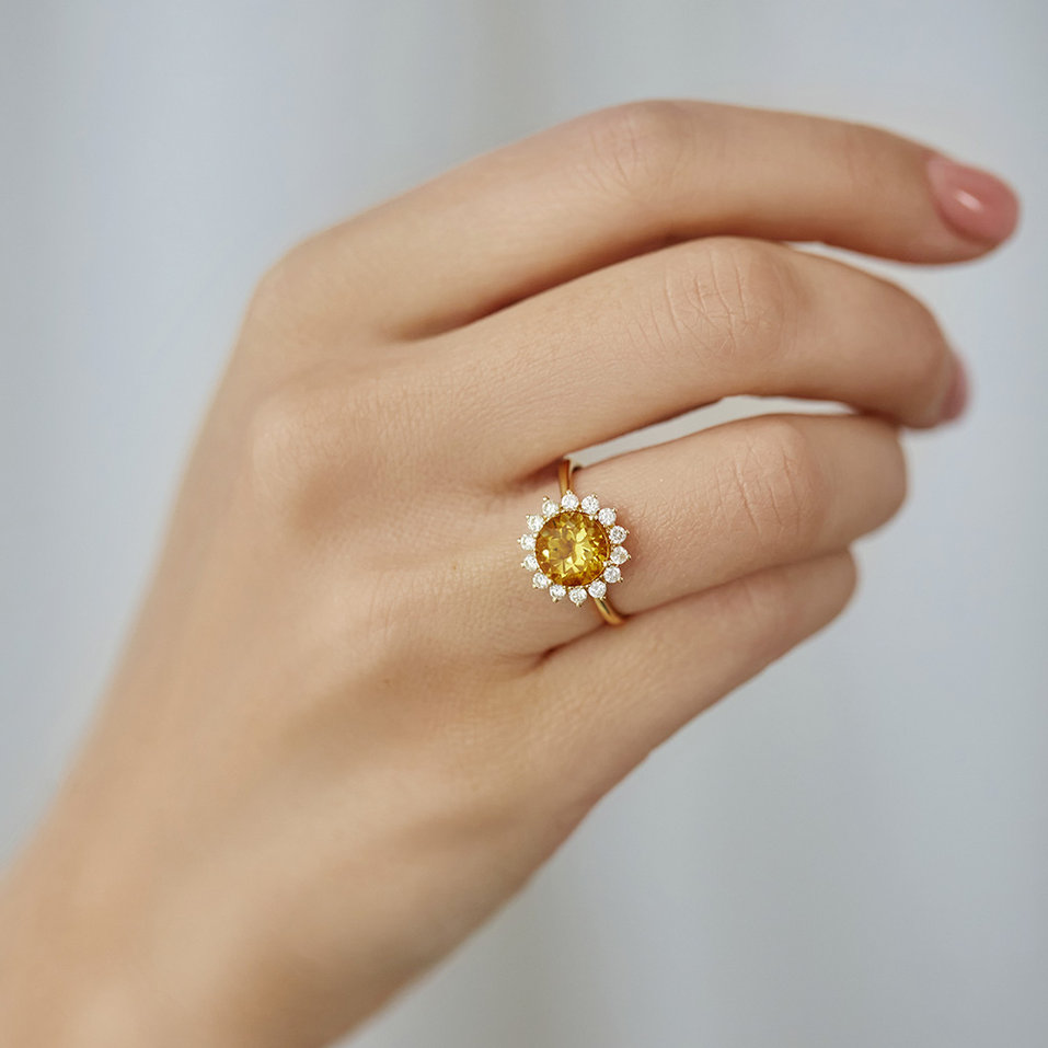 Diamond ring with Citrine Stellar Sun