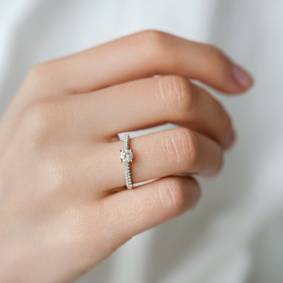 Diamond ring Luxury Romance