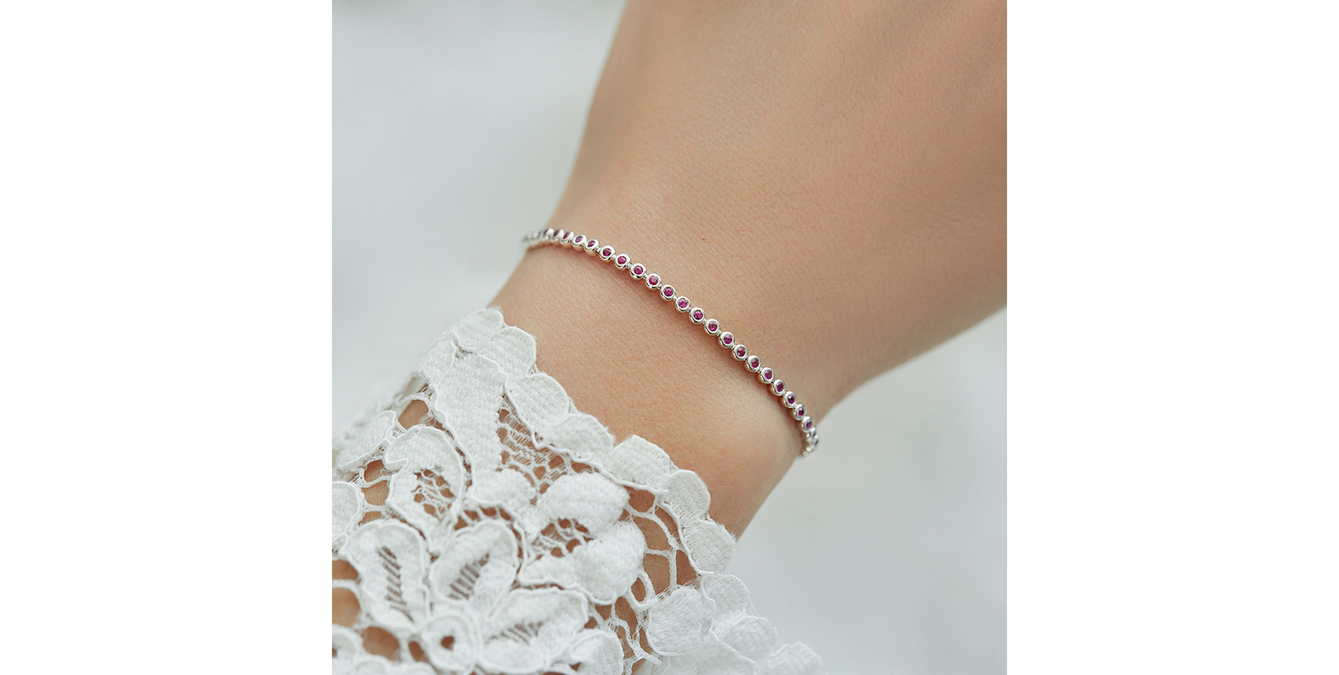 Bracelet with Sapphire Essential Spendour