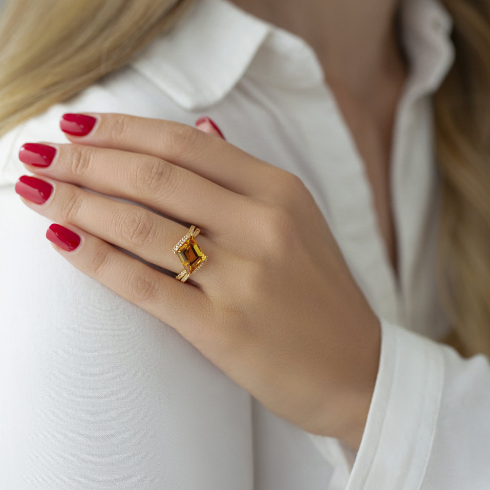 Ring with Citrine and diamonds Elvena
