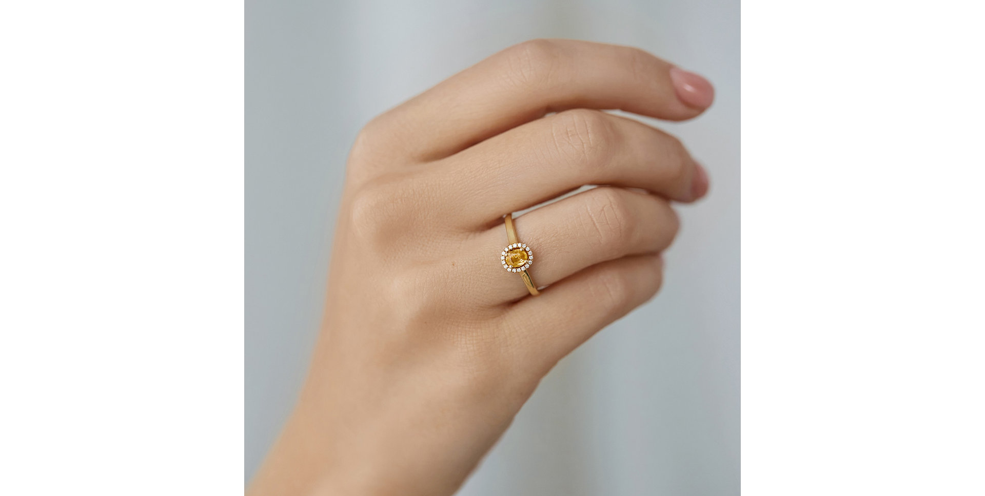 Diamond ring with Sapphire Princess