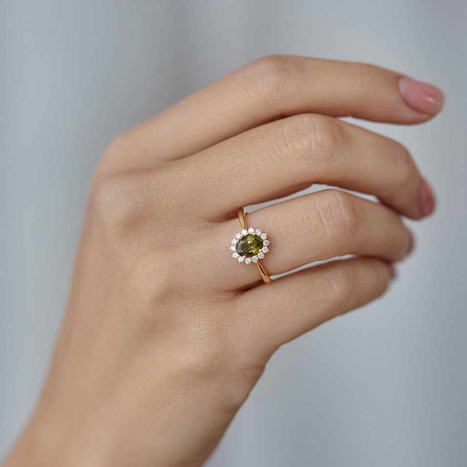 Diamond ring with Sapphire Princess Sparkle