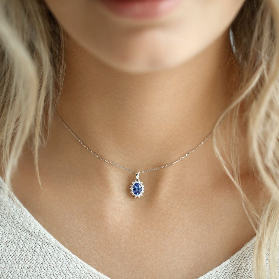 Diamond pendant with Sapphire Princess Sparkle