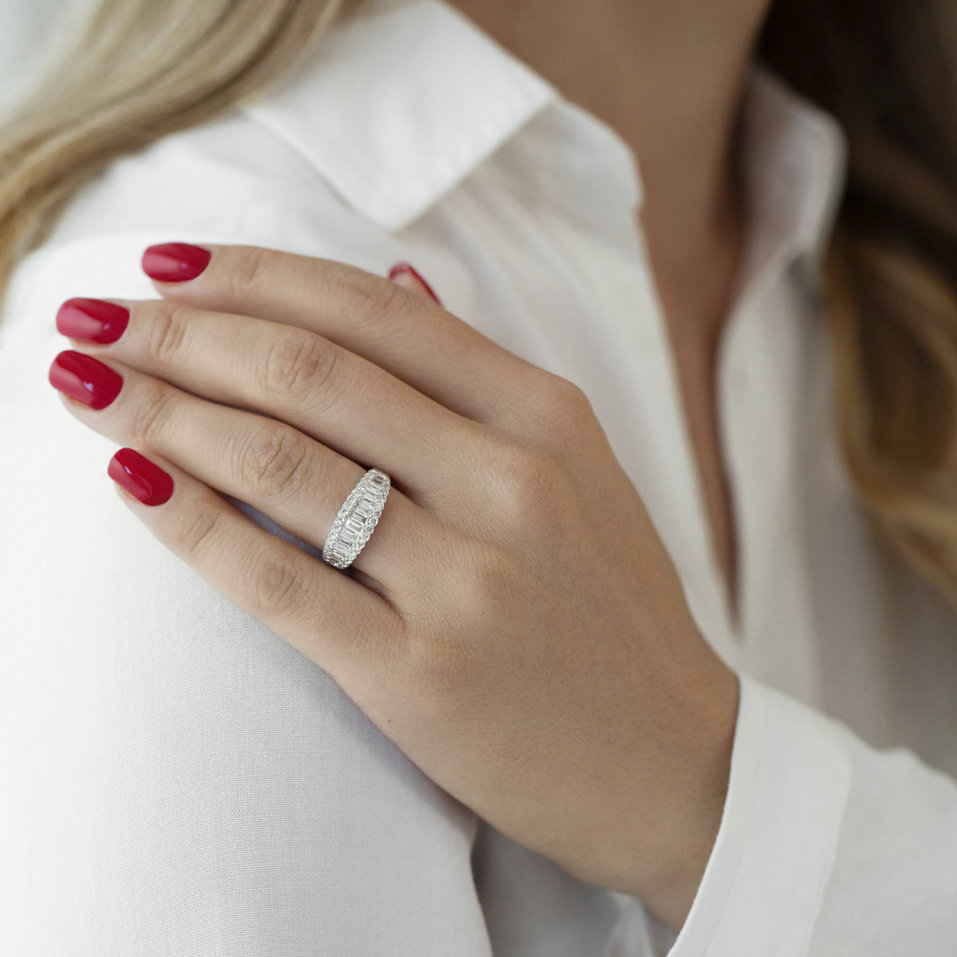 Diamond ring Brilliants of Happiness