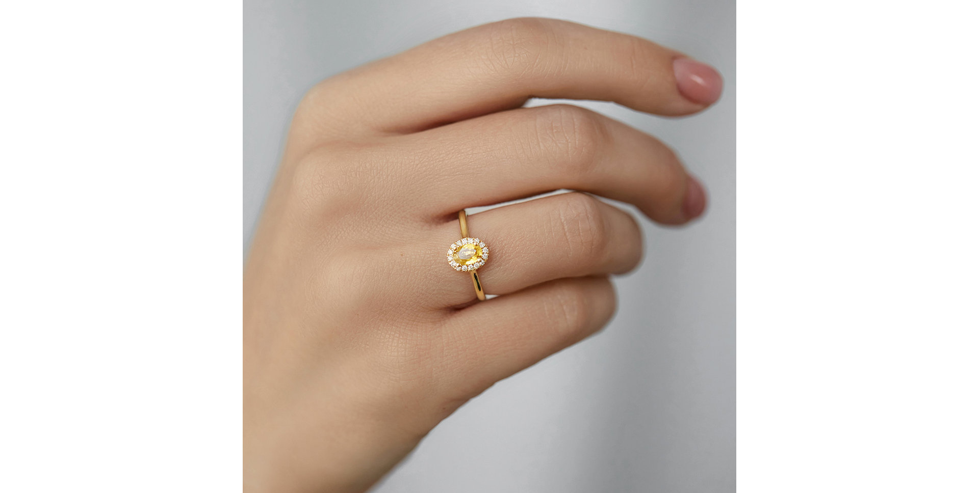 Diamond ring with Sapphire Princess