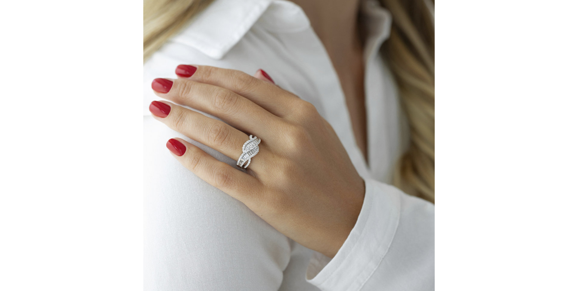 Diamond ring La Belladona