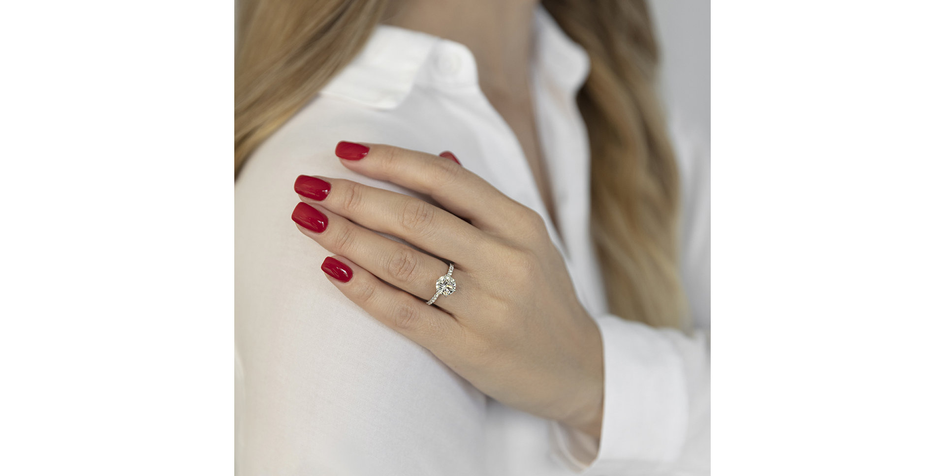 Diamond ring Eternal Love