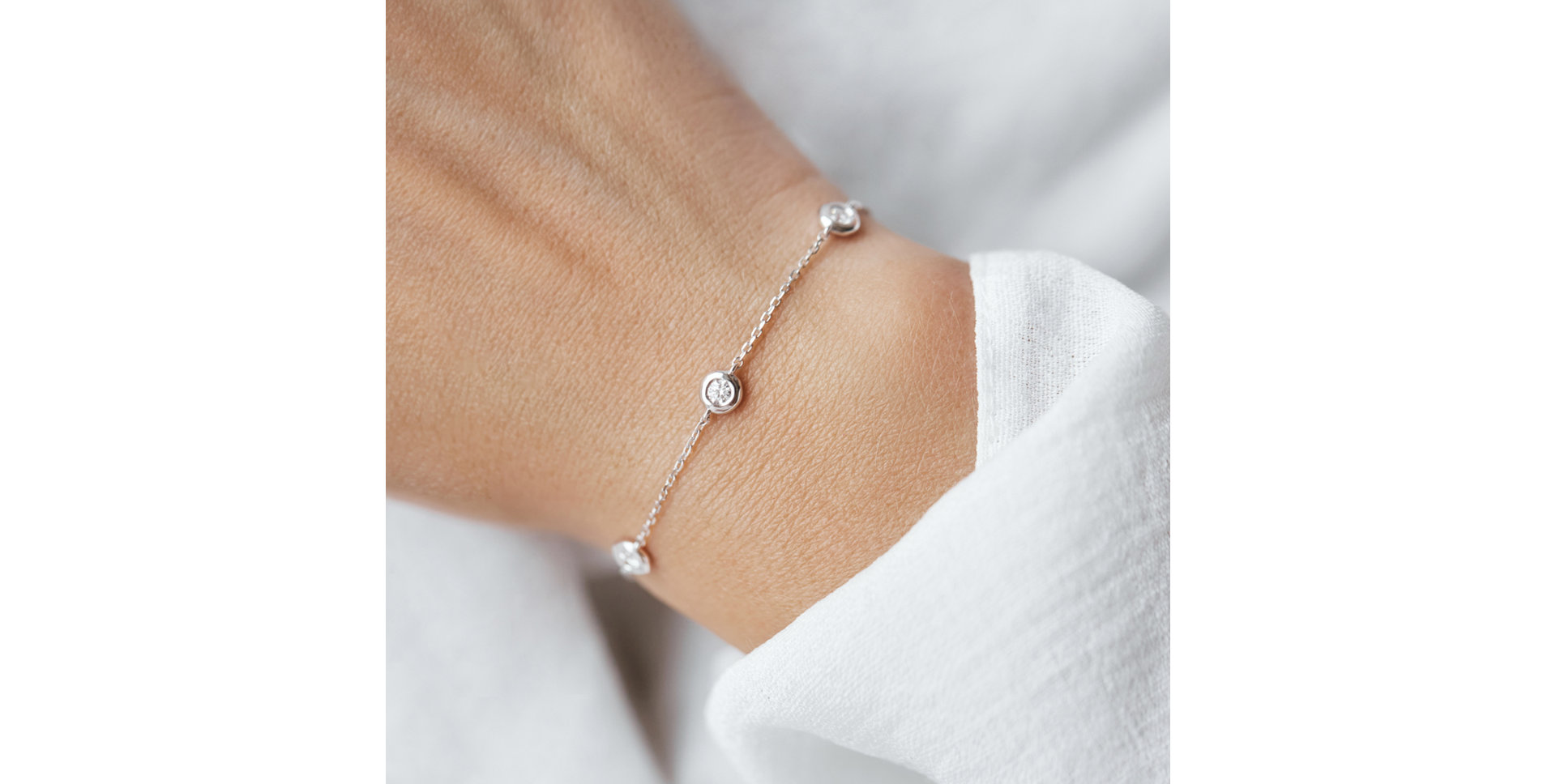 Bracelet with diamonds Sparkling Dot