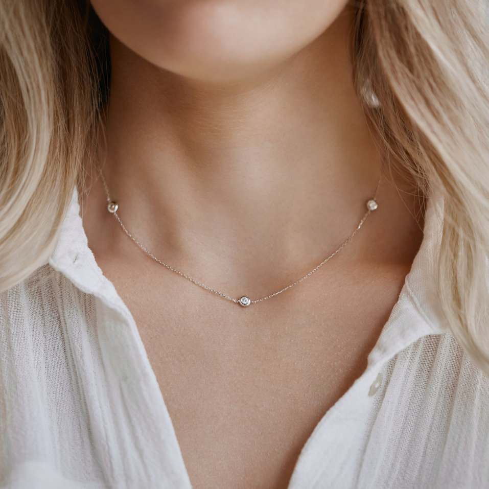 Diamond necklace Dots