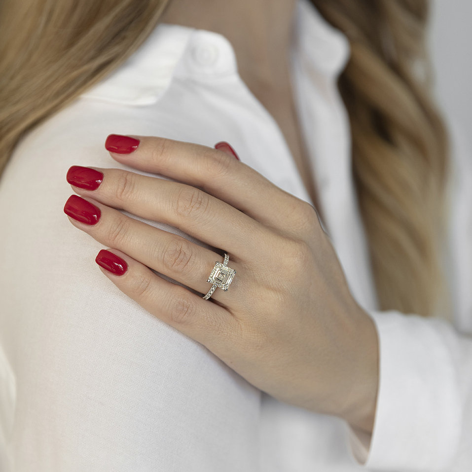 Diamond ring Realm Lord