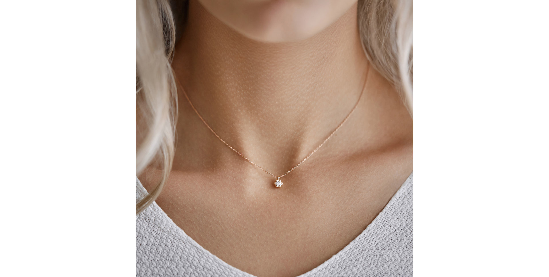 Diamond necklace Blooming Love