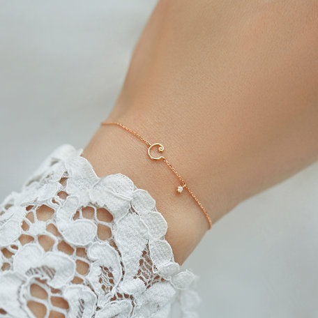 Diamond bracelet Curly Letter C