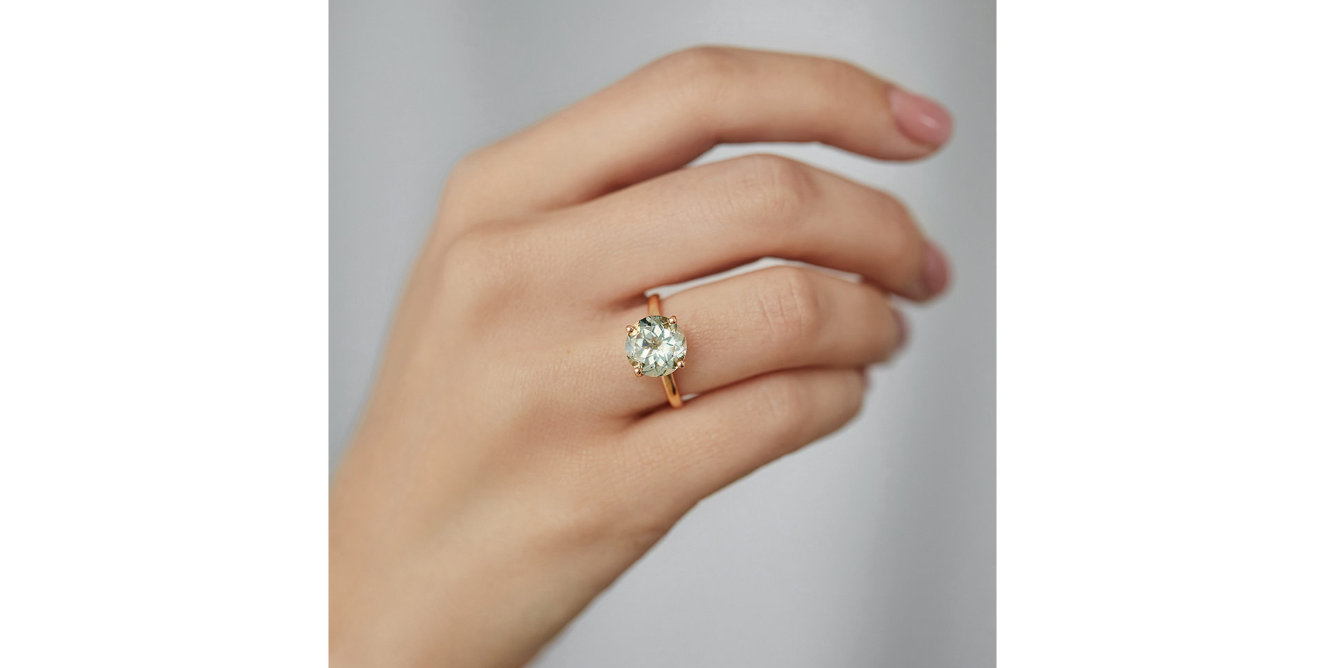 Ring with Rhodolite Bonbon