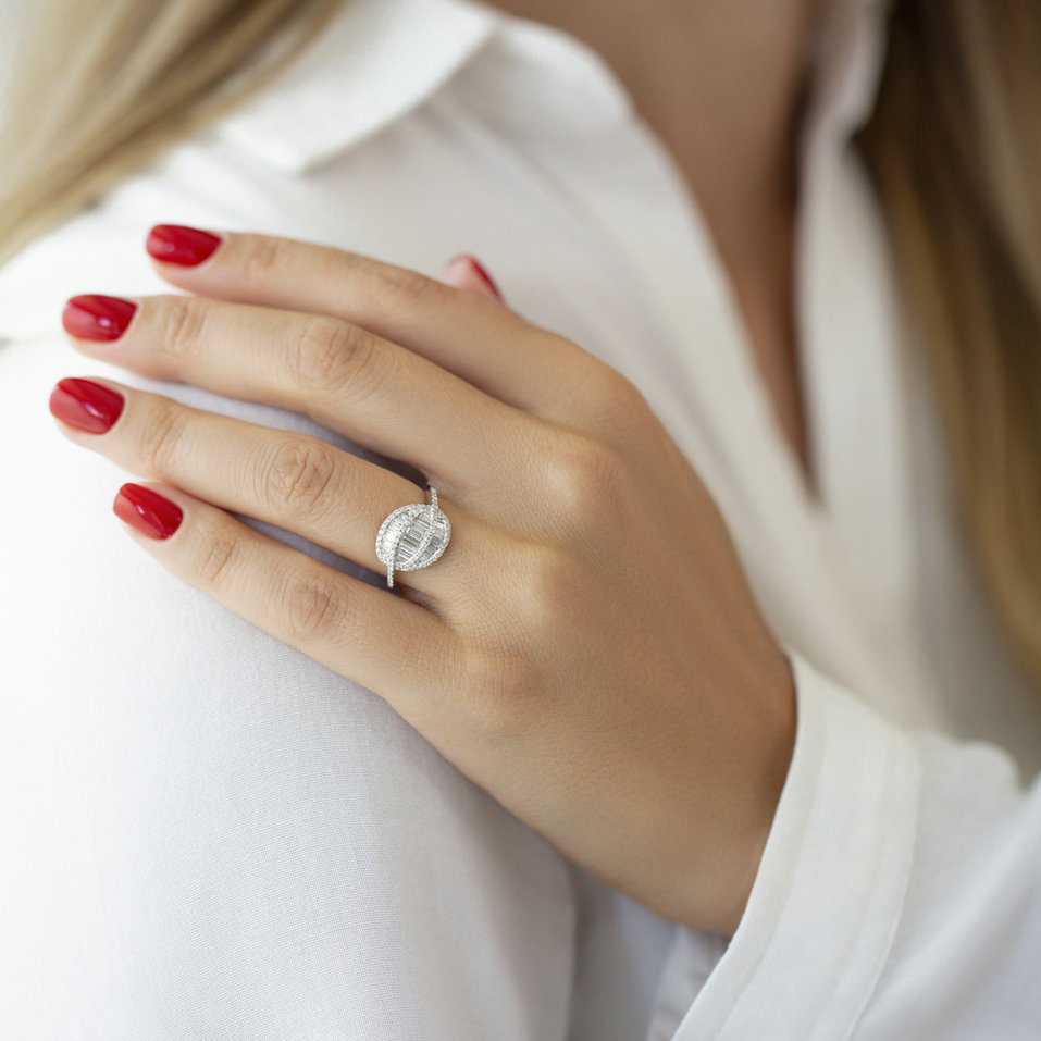 Diamond ring Diamond Fever